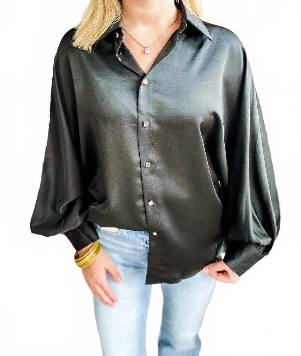 NEW GLAM midnight buttoned blouse in black